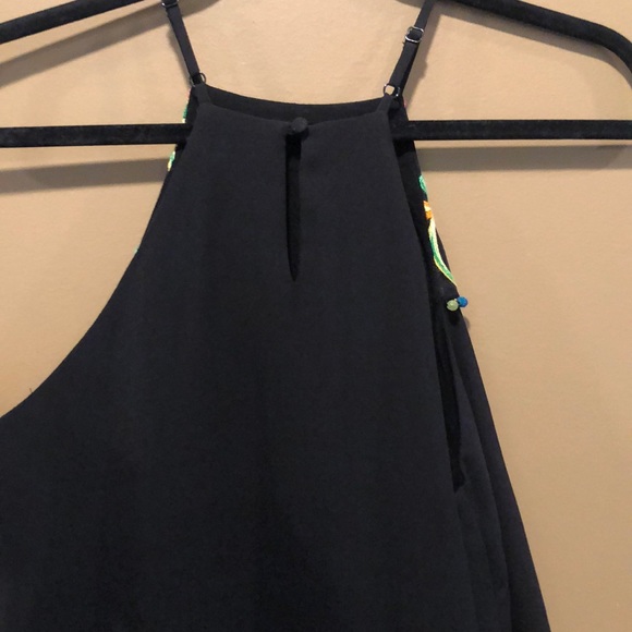 Lulu’s black Shift Dress - Picture 3 of 6